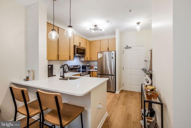 6506 AMERICA BLVD #213, Hyattsville, MD 20782