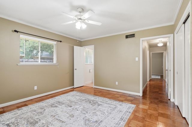 217 Meadow Lane, Lafayette, LA 70506