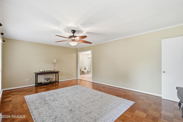 217 Meadow Lane, Lafayette, LA 70506