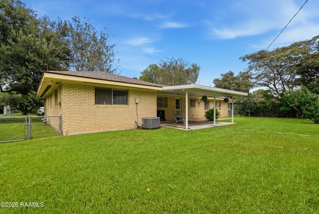217 Meadow Lane, Lafayette, LA 70506