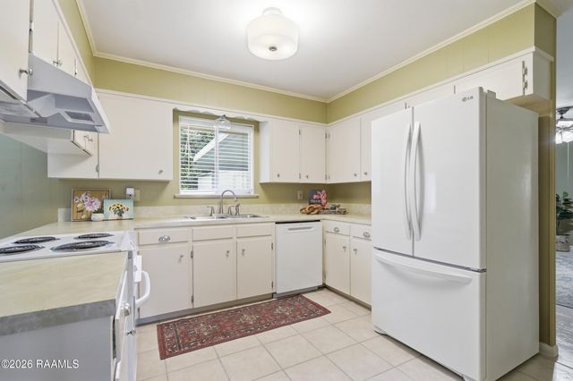 217 Meadow Lane, Lafayette, LA 70506