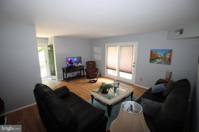 403 STEAMBOAT, Southampton, PA 18966