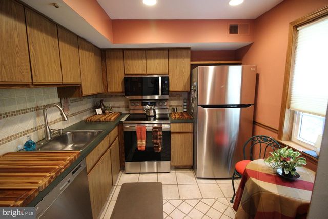 403 STEAMBOAT, Southampton, PA 18966