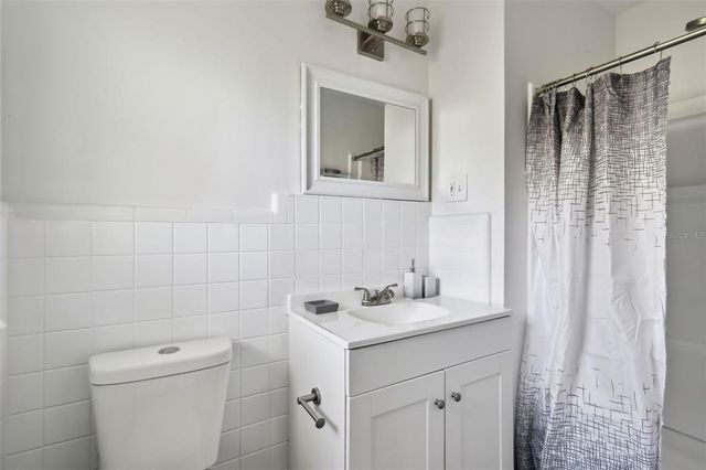 1009 LOVES POINT DRIVE, Leesburg, FL 34748