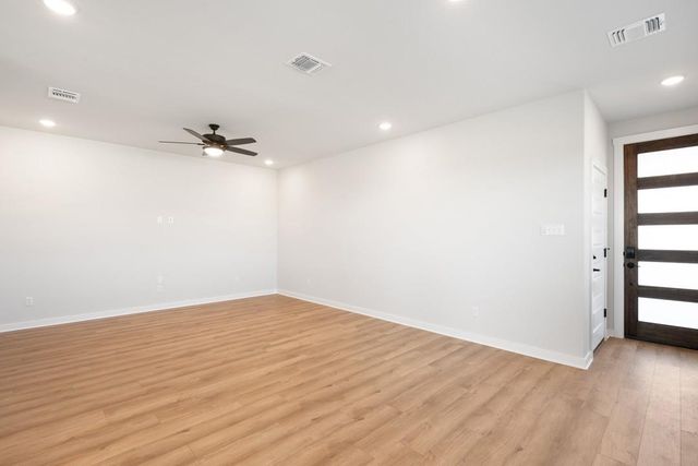 310 Emerie WAY, Georgetown, TX 78626