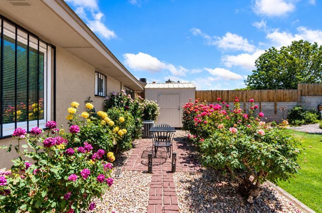 6712 Beck Drive NE, Albuquerque, NM 87109
