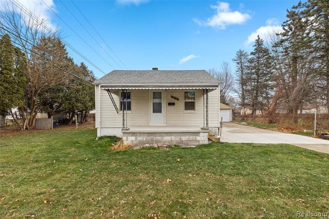 21118 Wellington Avenue, Warren, MI 48089