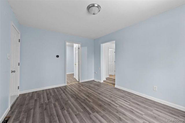 21118 Wellington Avenue, Warren, MI 48089