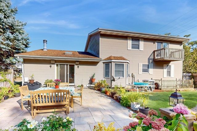 8844 Oakwood Avenue, Munster, IN 46321