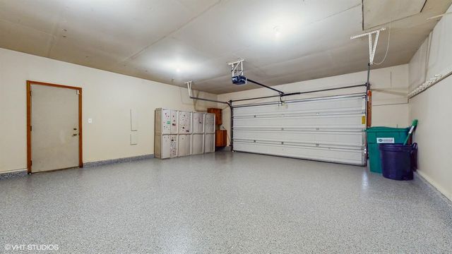 8844 Oakwood Avenue, Munster, IN 46321