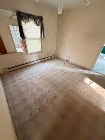 18 Alger Ave, Taunton, MA 02780