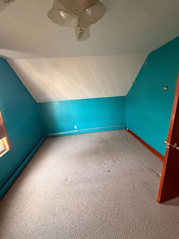 18 Alger Ave, Taunton, MA 02780