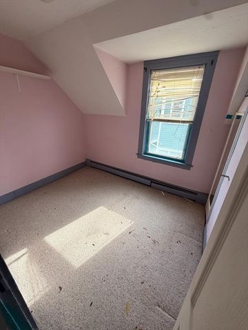 18 Alger Ave, Taunton, MA 02780