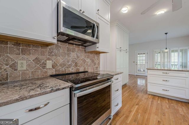 13070 Magnolia Crescent Drive, Roswell, GA 30075