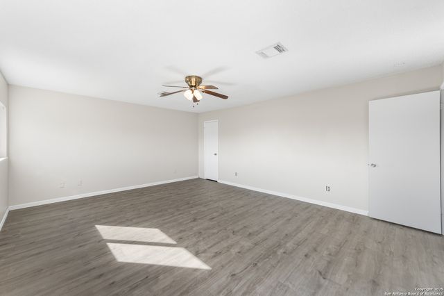 8010 Chestnut Gate, Converse, TX 78109