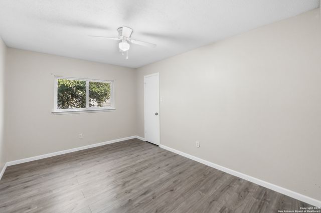 8010 Chestnut Gate, Converse, TX 78109