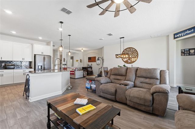 8954 FLUFFY LIE COURT, Davenport, FL 33896