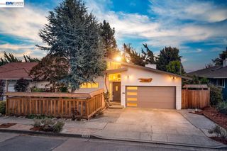 5223 Crane Ave, Castro Valley, CA 94546