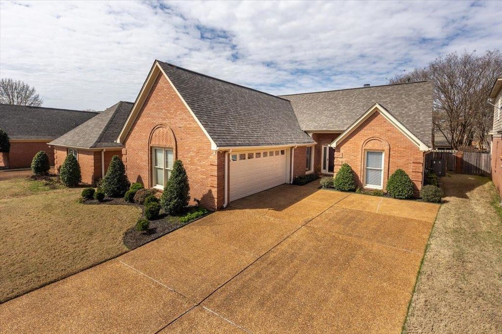 6650 PLAYER DR, Olive Branch, MS 38654