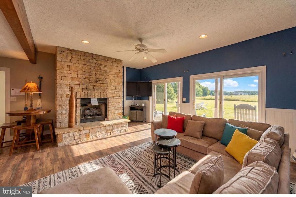 Image 15 of property listing at 85 CLUBHOUSE DR, Swanton, MD 21561