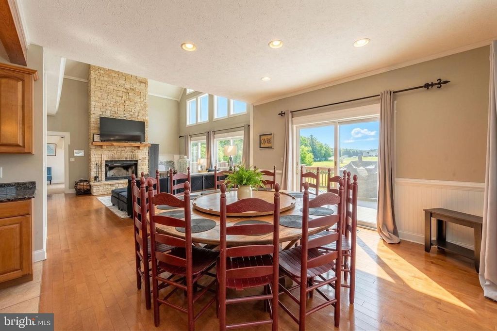 Image 18 of property listing at 85 CLUBHOUSE DR, Swanton, MD 21561