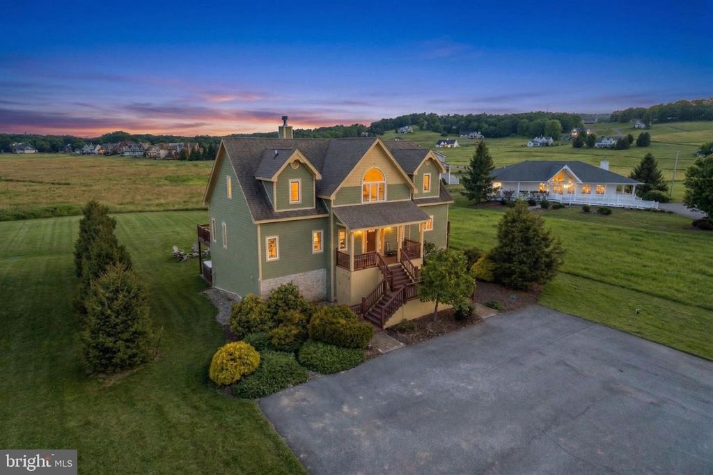 Image 5 of property listing at 85 CLUBHOUSE DR, Swanton, MD 21561