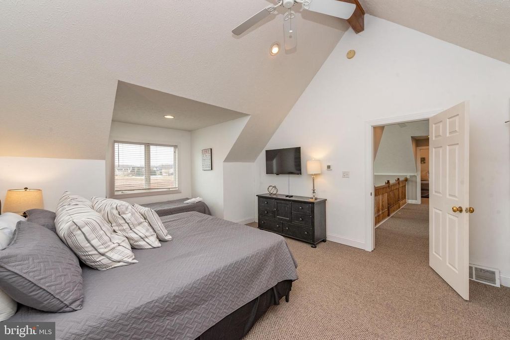 Image 51 of property listing at 85 CLUBHOUSE DR, Swanton, MD 21561