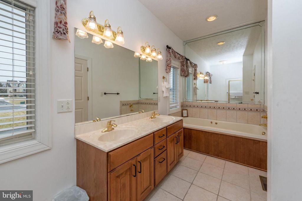 Image 73 of property listing at 85 CLUBHOUSE DR, Swanton, MD 21561