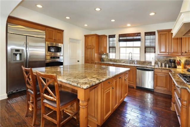 30 Shaman, Irvine, CA 92618