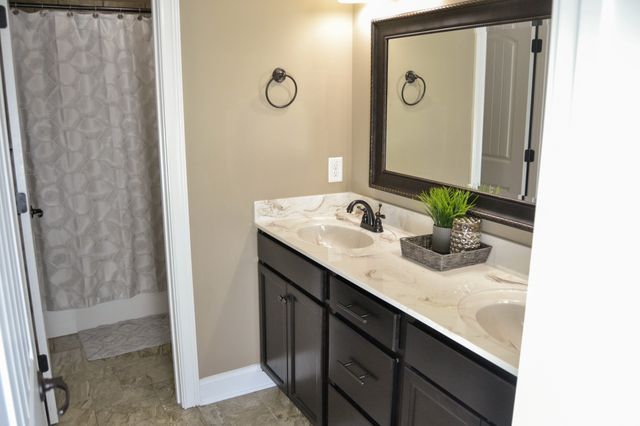 1504 Benton Park Pl, Clarksville, TN 37040