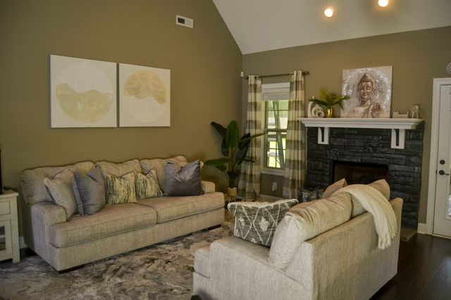1504 Benton Park Pl, Clarksville, TN 37040