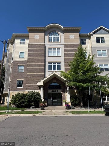 4824 E 53rd Street 523, Minneapolis, MN 55417