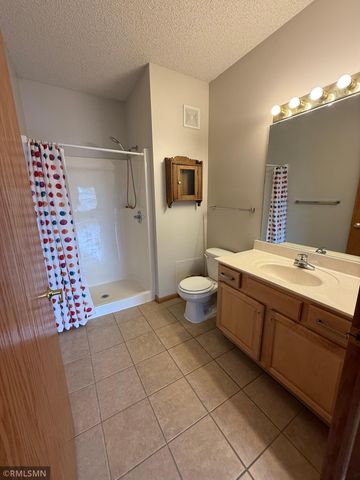 4824 E 53rd Street 523, Minneapolis, MN 55417