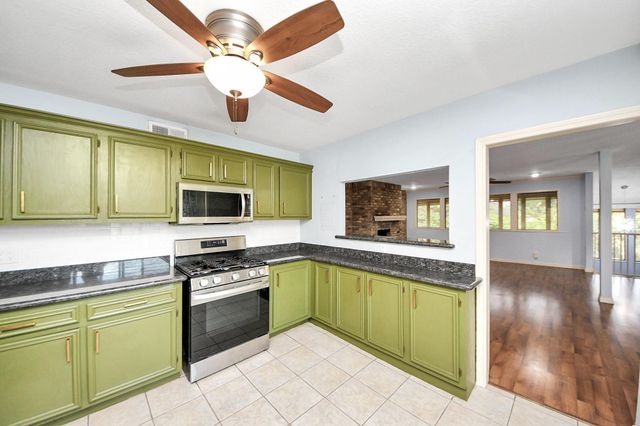 6304 Crab Orchard Road, Houston, TX 77057