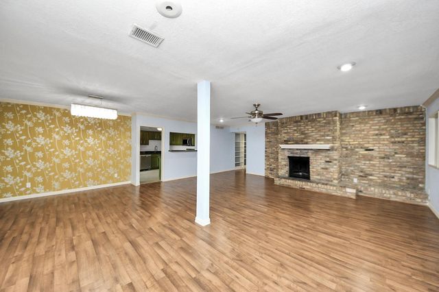 6304 Crab Orchard Road, Houston, TX 77057