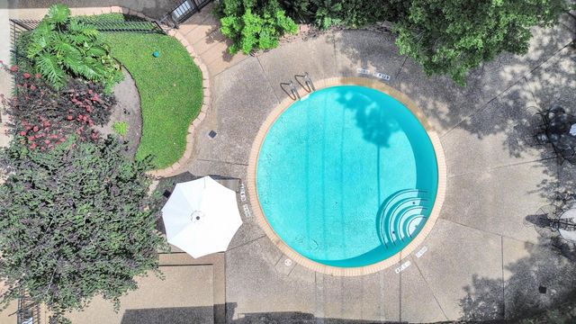6304 Crab Orchard Road, Houston, TX 77057