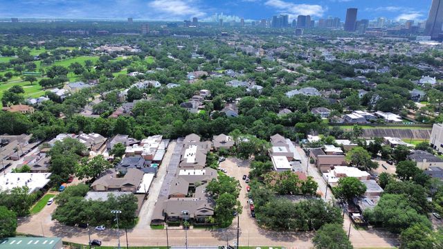 6304 Crab Orchard Road, Houston, TX 77057