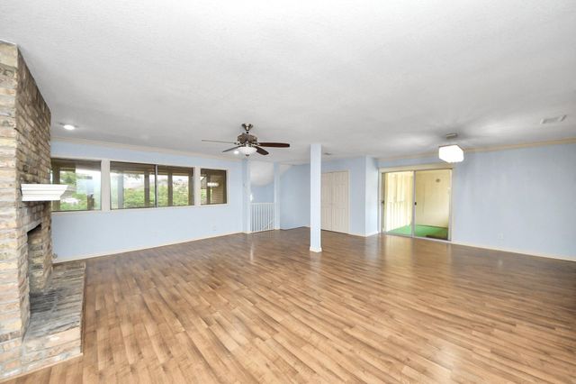 6304 Crab Orchard Road, Houston, TX 77057