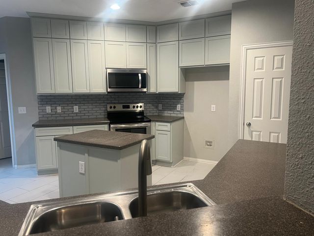 1111 Ute Circle, Little Elm, TX 75068