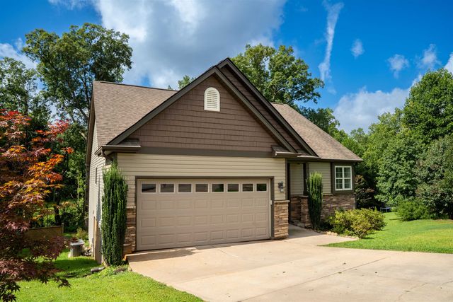 121 Albus Dr., Wellford, SC 29385