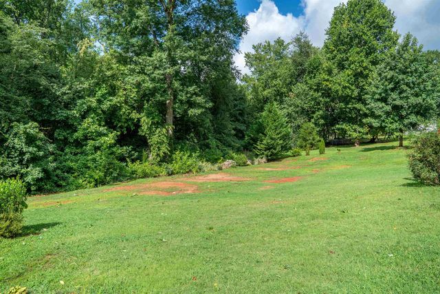 121 Albus Dr., Wellford, SC 29385
