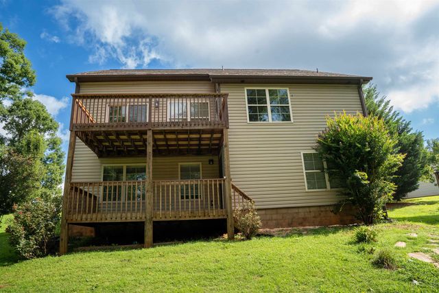 121 Albus Dr., Wellford, SC 29385