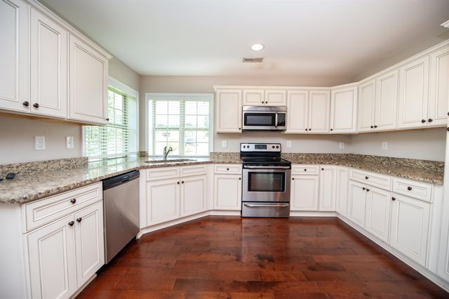 121 Albus Dr., Wellford, SC 29385