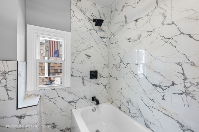 8640 S Blackstone Avenue, Chicago, IL 60619