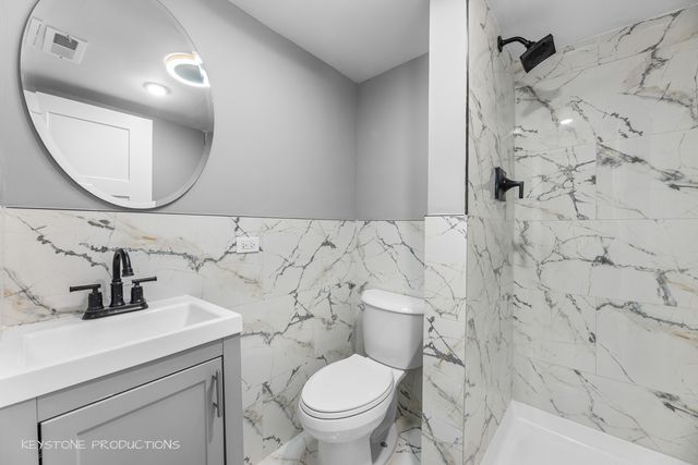 8640 S Blackstone Avenue, Chicago, IL 60619