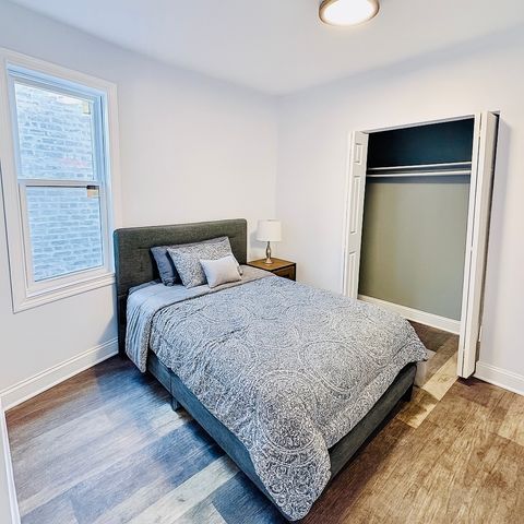 8640 S Blackstone Avenue, Chicago, IL 60619