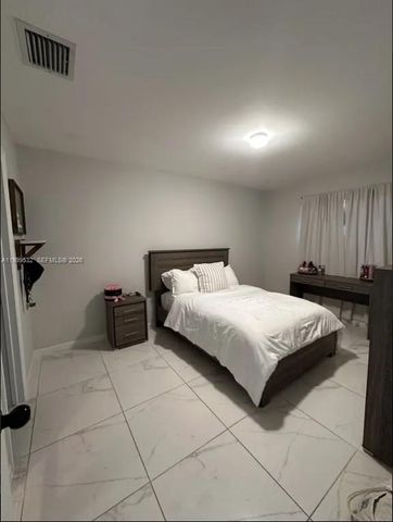 1751 NW 92nd Ave, Pembroke Pines, FL 33024