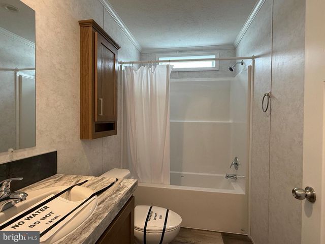 5 1ST ST, Phoenixville, PA 19460