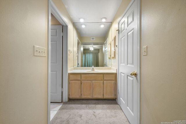 2606 Country Square, San Antonio, TX 78209