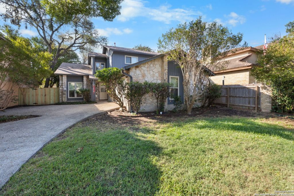 2606 Country Square, San Antonio, TX 78209